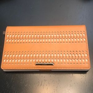 Stella & Dot Soho Flap Wallet